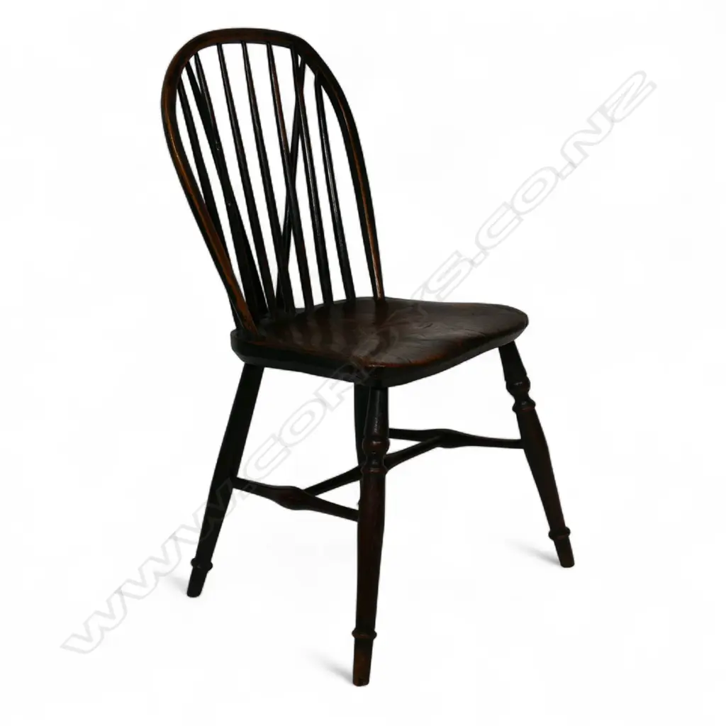 An c.1800 English elm, beech and ash Windsor chair, Image 1++